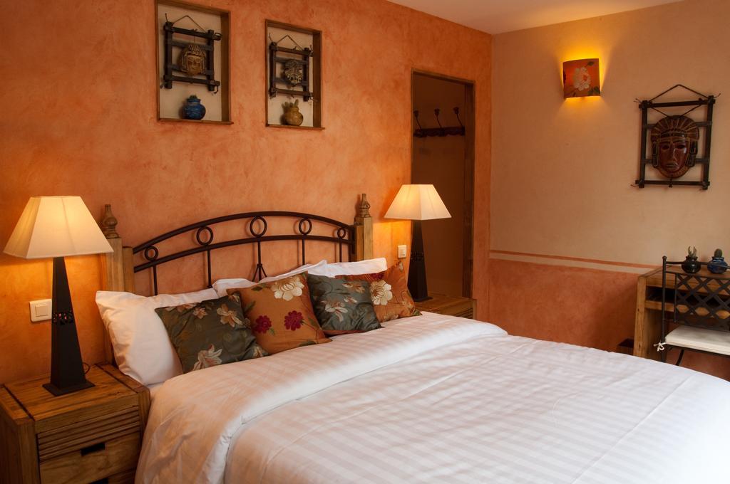 Les Jardins De L'Hacienda Bed & Breakfast Tarare Room photo